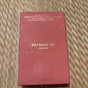 Patrick Ta For Eyes Eyeshadow Palette - Dusty Rose with Gold Logo